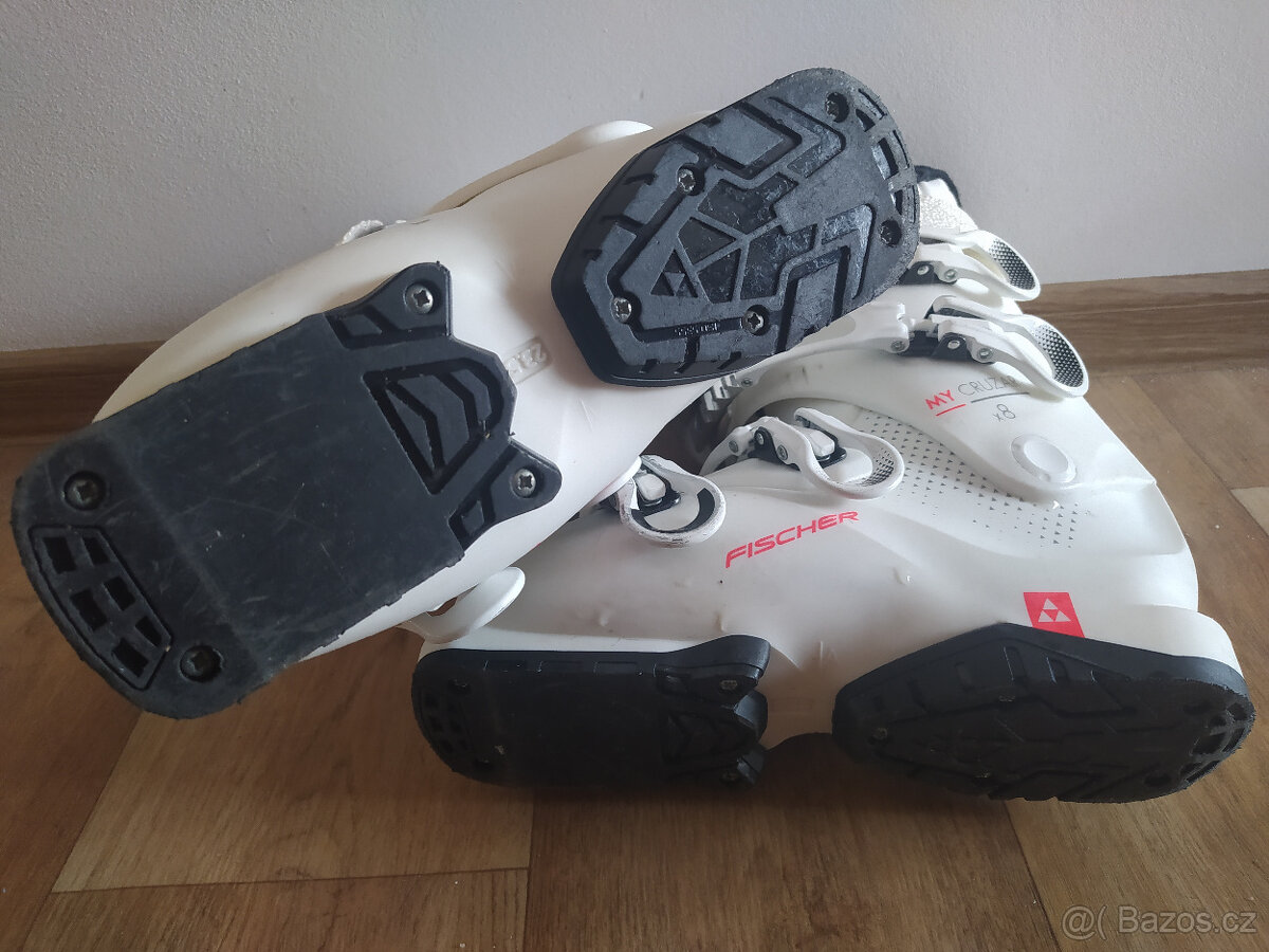Dámské boty přezkáče Fischer, 235 mm, zánovní - 2