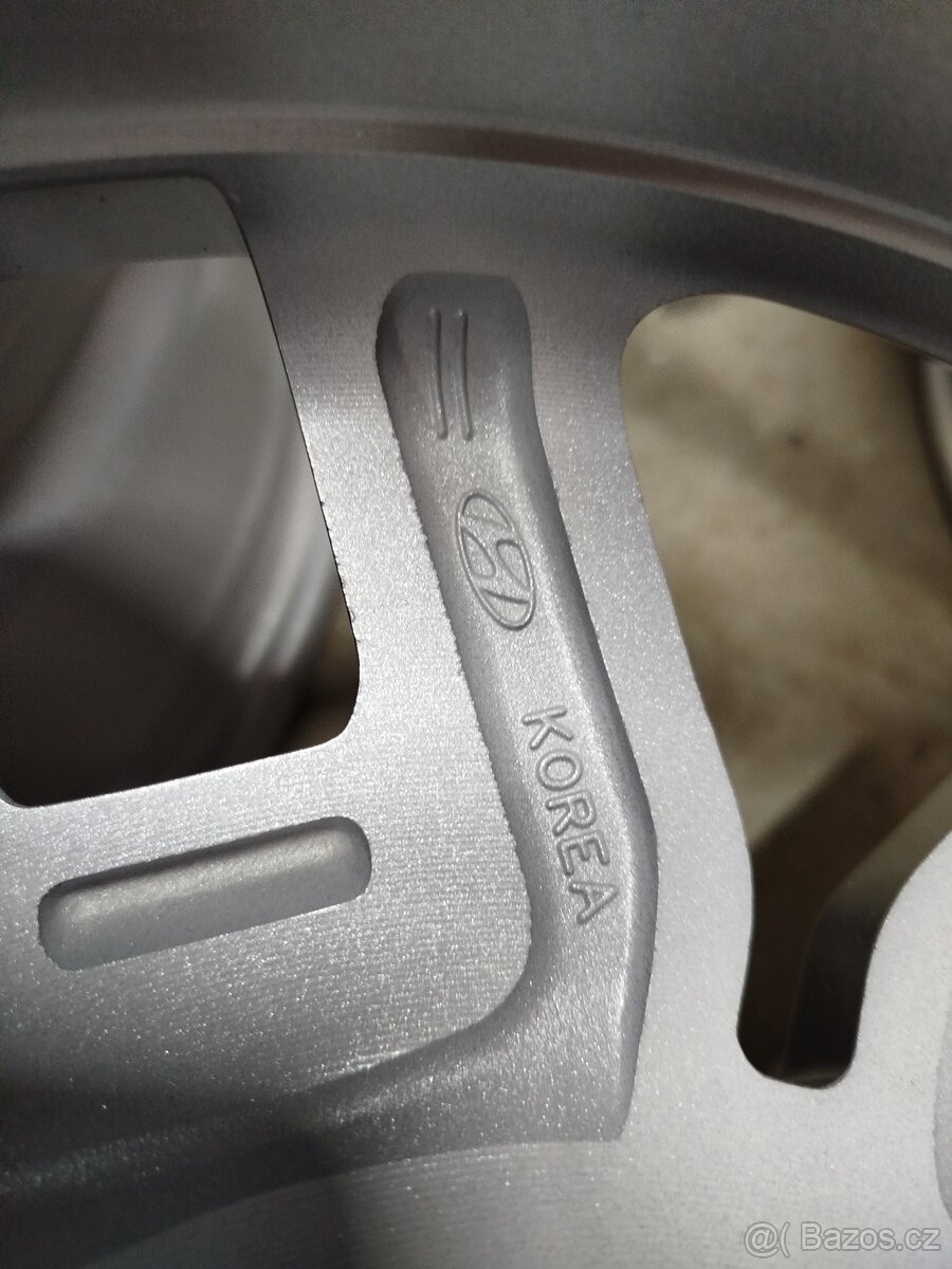 ALU originál Hyundai 6x139,7 6,5J R17 - 2