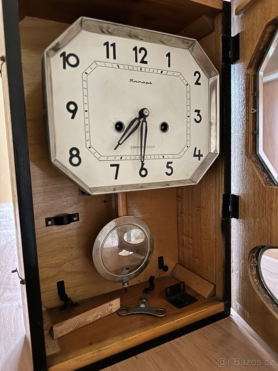 mechanické kyvadlové hodiny Jantar, Янтарь, bijící - 2