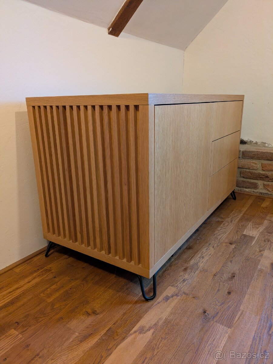 Komoda - 2