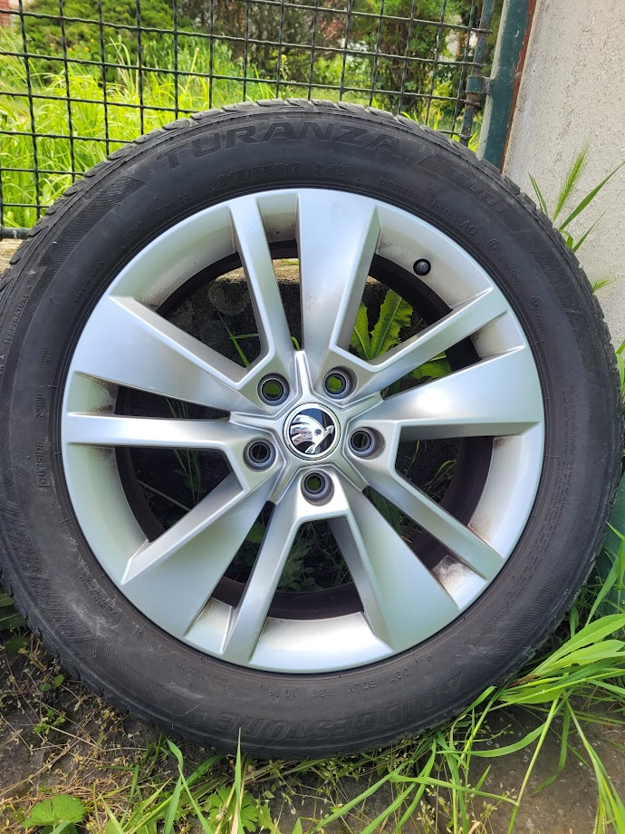 Letní Škoda Triton 17" Karoq 57A071497 8Z8 - 2