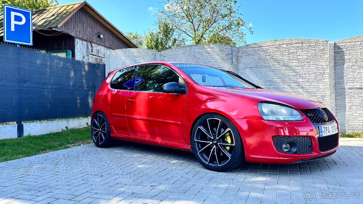 VW Golf 5 GTI, manuál, 3dv - 2