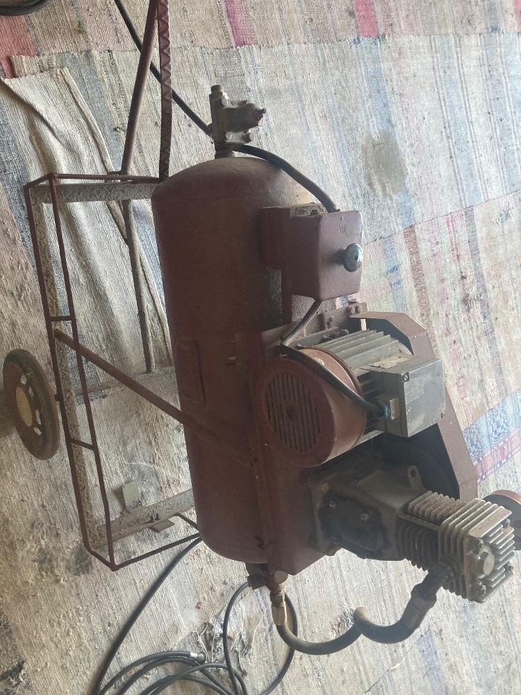 Kompresor st tlakovou nádobou - 2