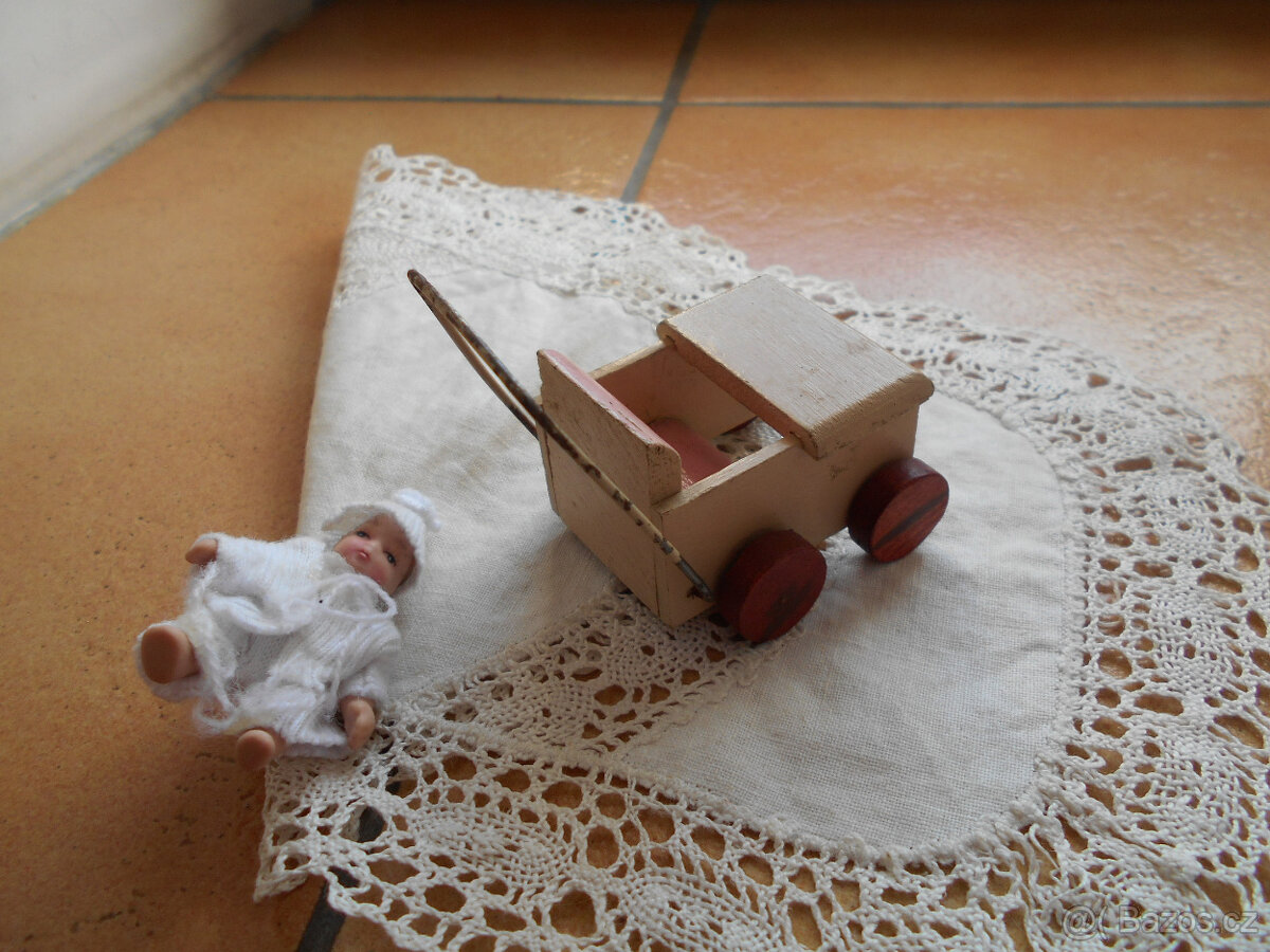 STARÝ MALÝ KOČÁREK - KÁRKA + PANENKA - 2