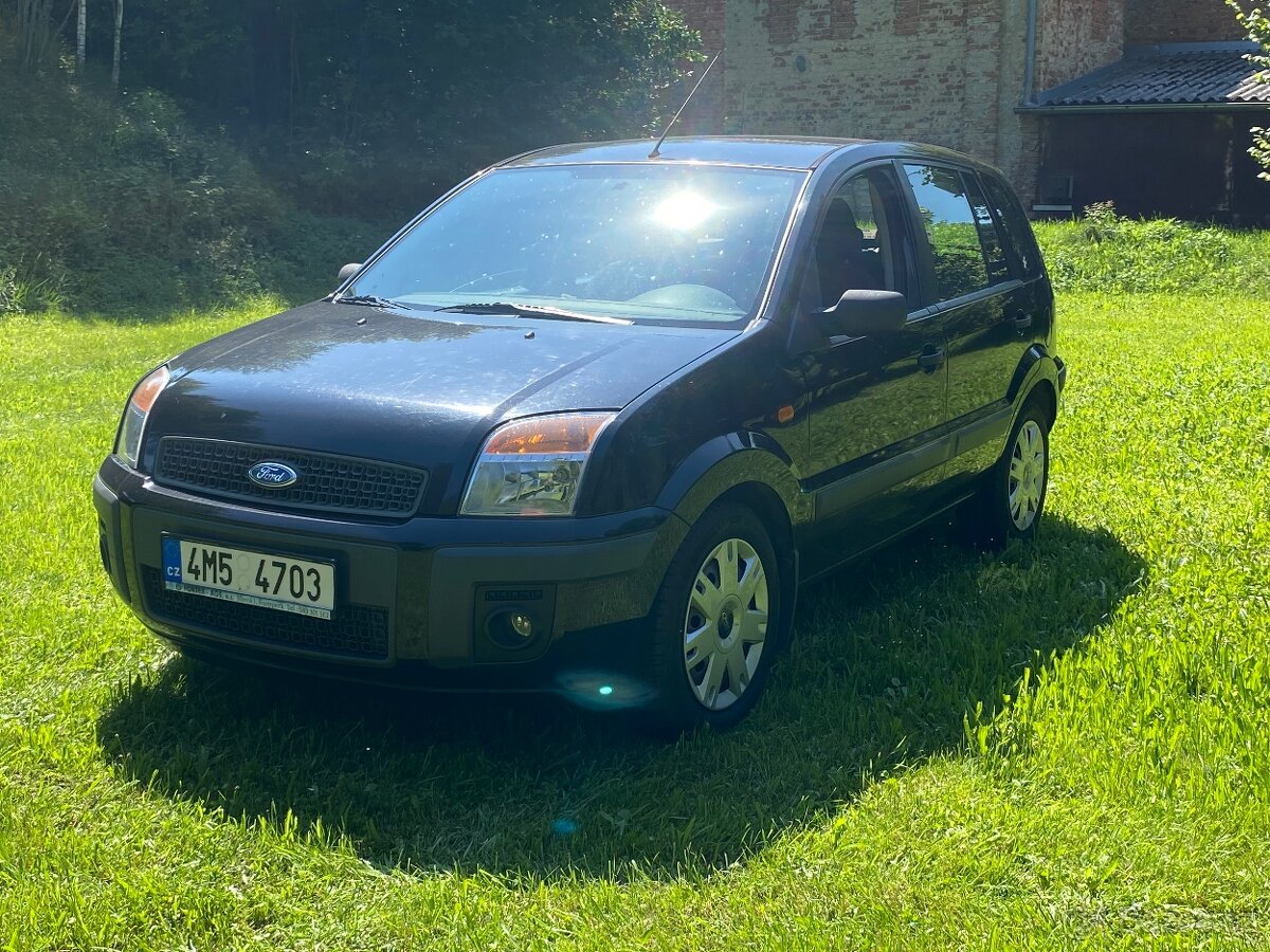 Ford Fusion - 2