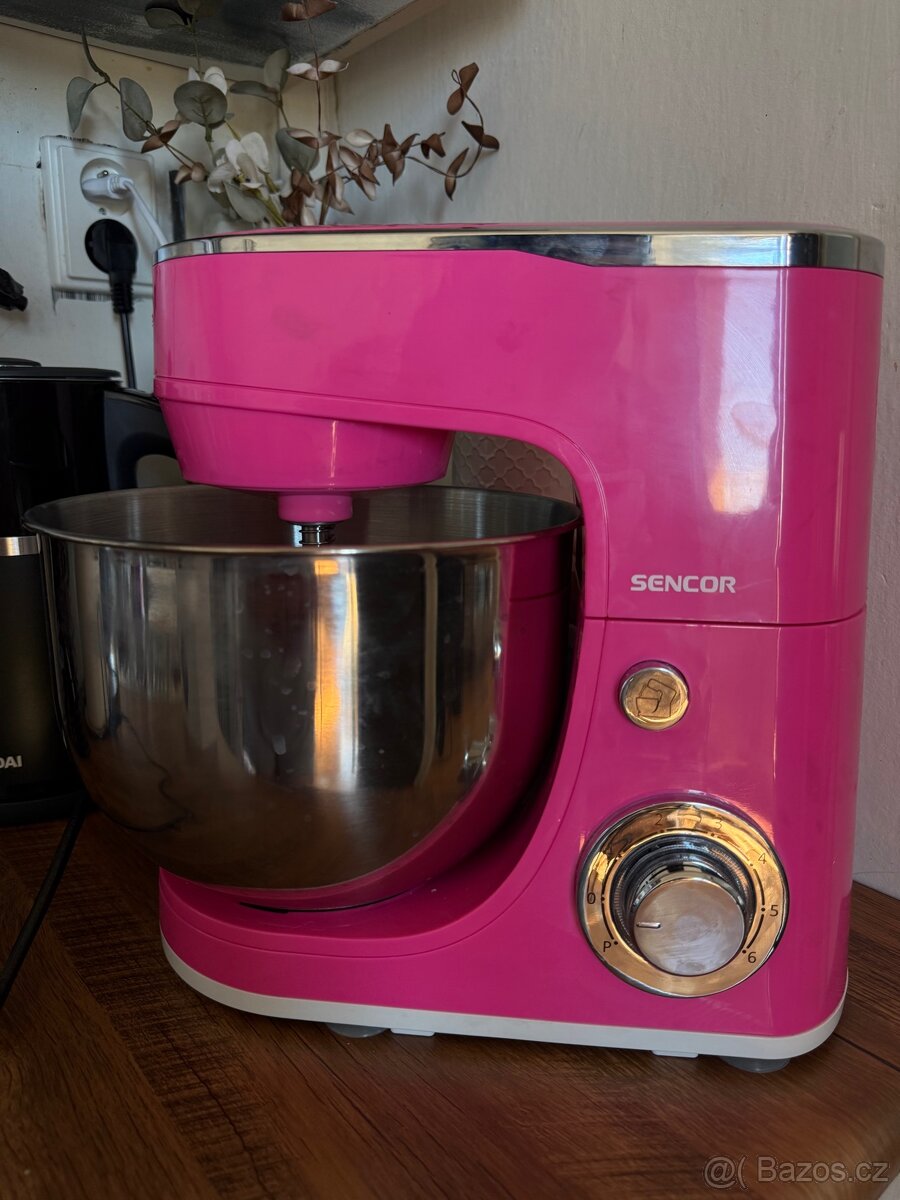 Kuchyňský robot - STM 3638RS - 2