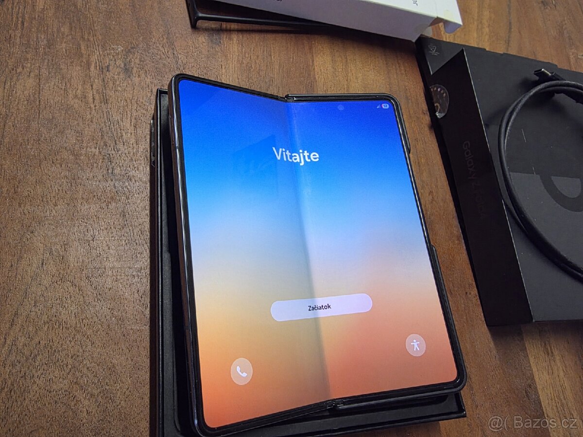 Samsung Z Fold 4 - 2