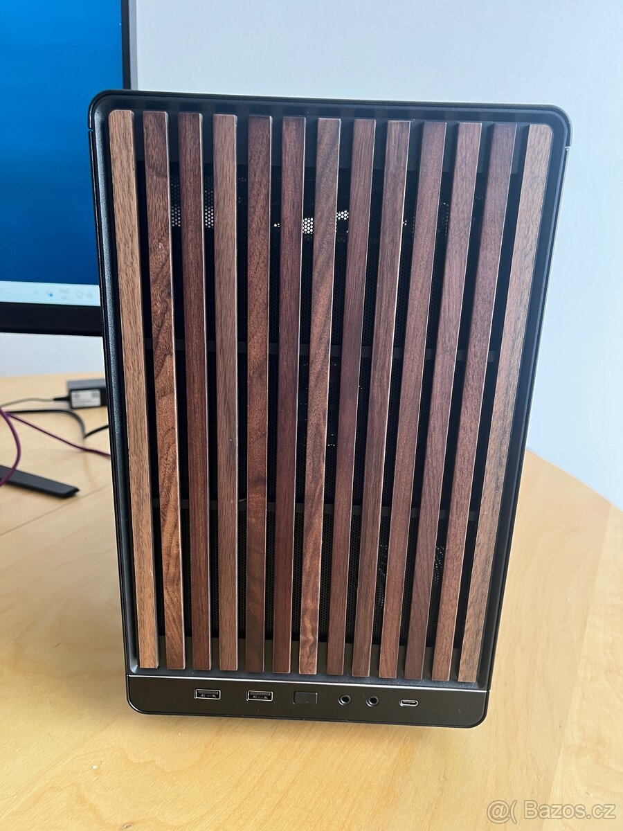 Prodávám herní PC + monitorem - 2