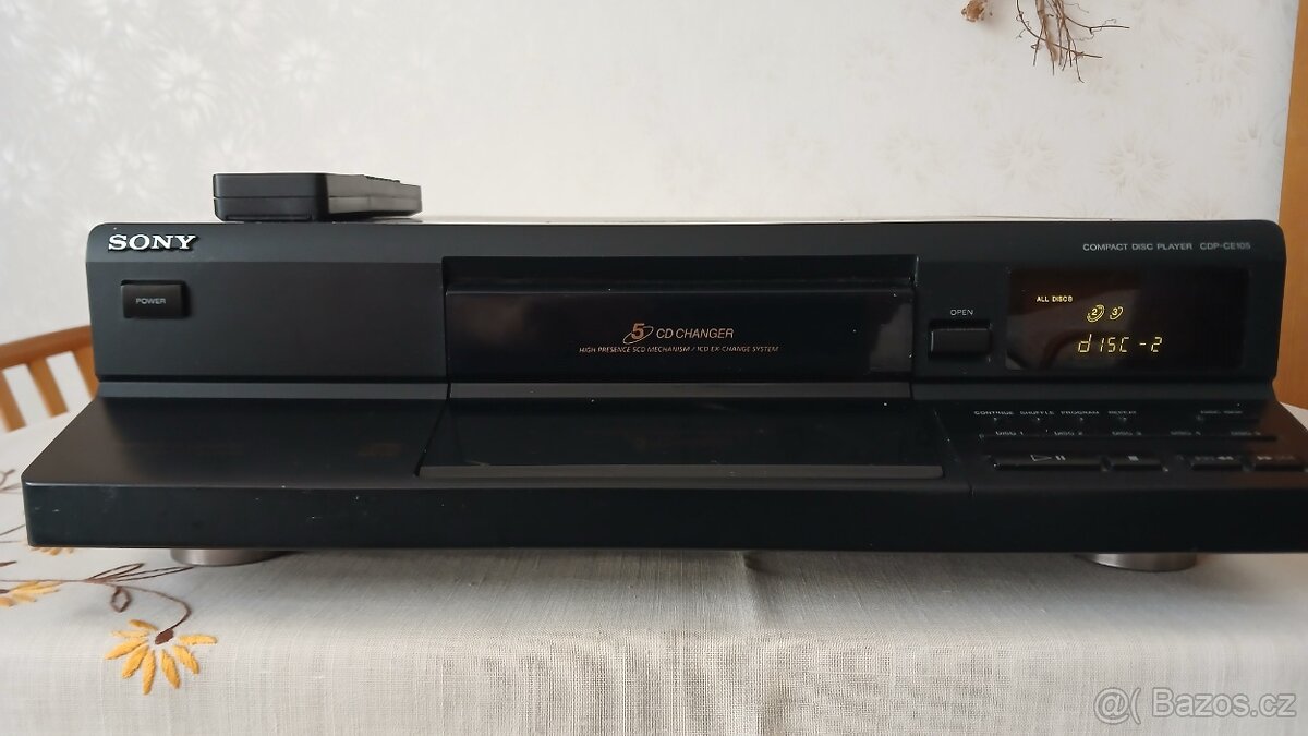 Sony CD changer CDP-C105 s dálkovým ovl. - 2