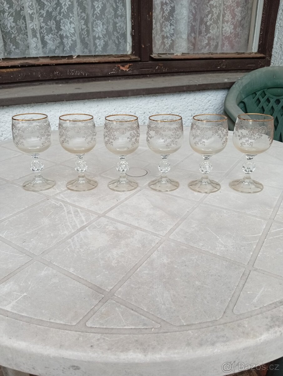 Prodám tyto skleničky. - 2