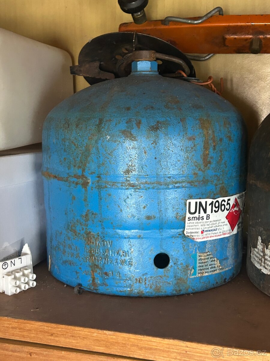 Bomby na propanbutan - 2