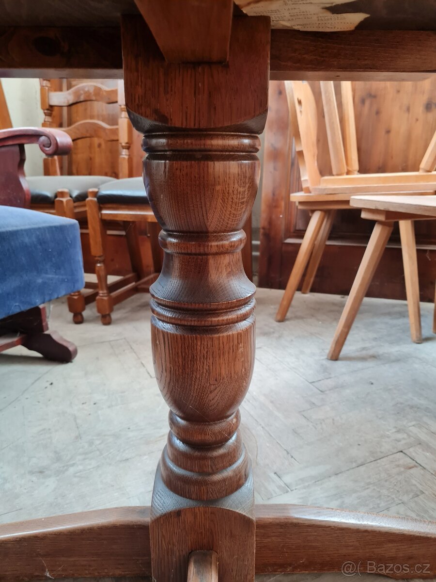 Kulatý stůl masiv rustikální - 2