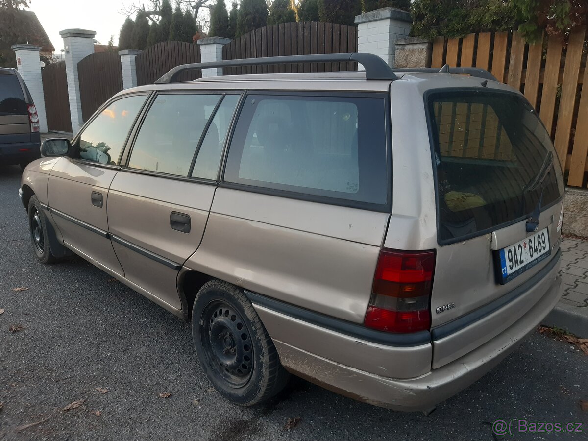 Opel Astra F a Corsa C - 2