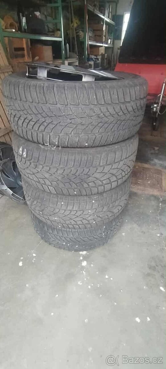 Zimní pneu 215/55/R16 - 2