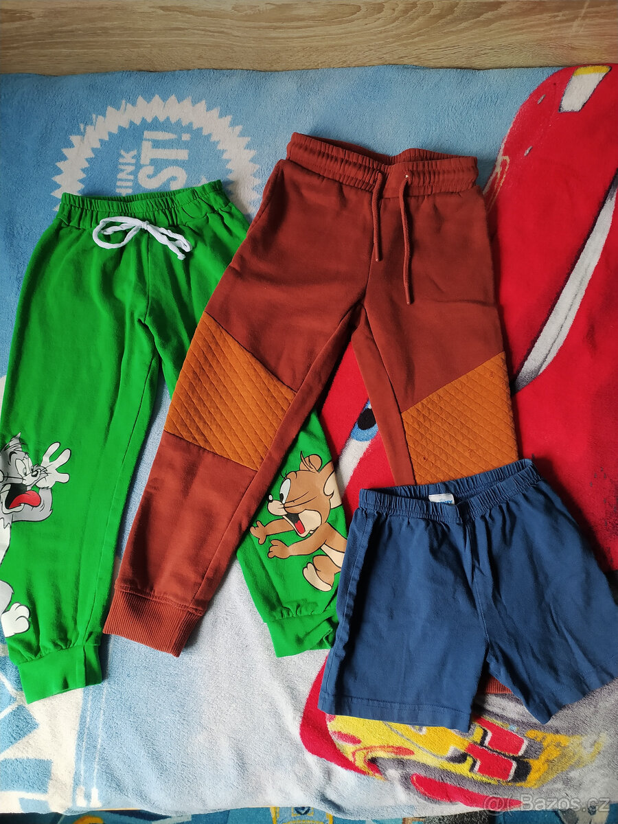 tričko kr.rukav +teplaky 110/116 - 2