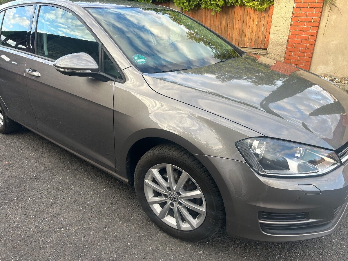 VW Golf VII ,7, 1.4TSI,92kw,138t.KM,R.V.2015,5DVER, servisní - 2
