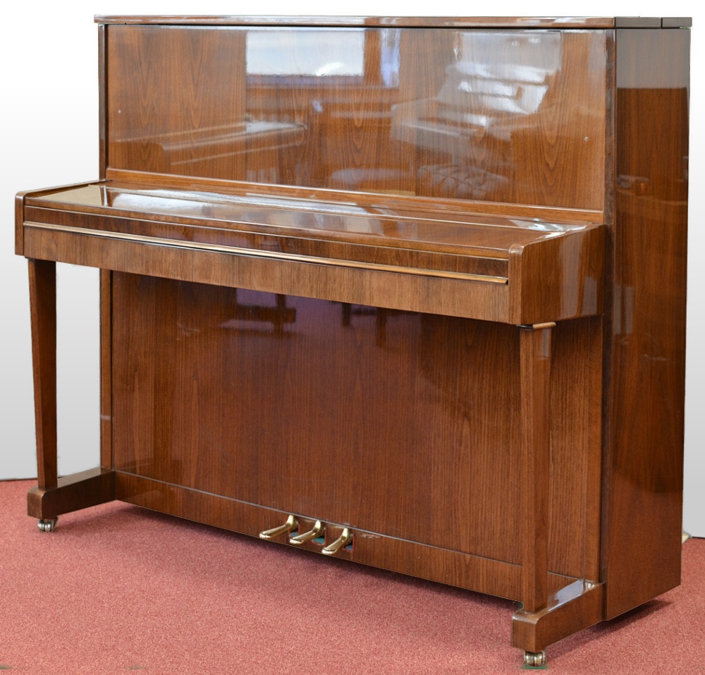 Zánovní piano Rösler 118, ořech lesk se zárukou. Výroba ČR - 2