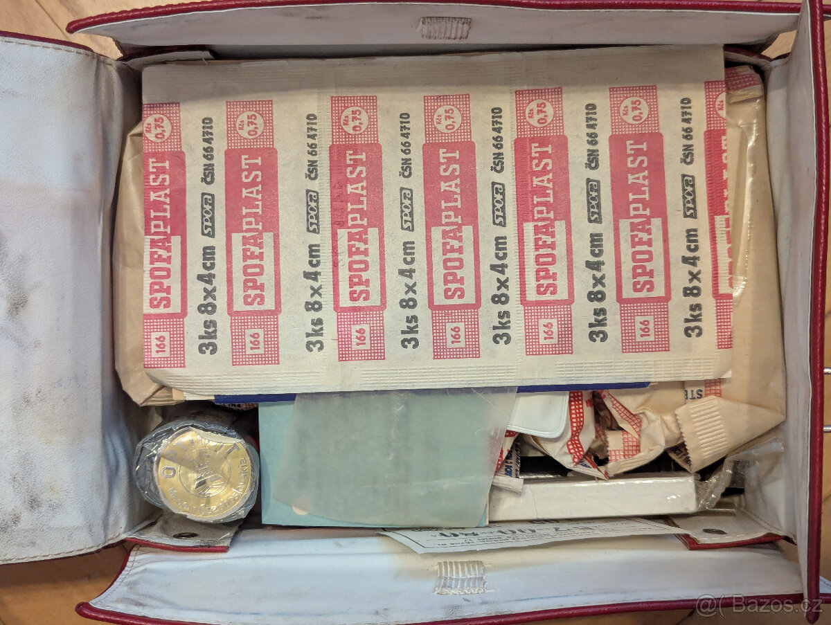 Retro cestovní autolékárnička SANITAS - plná - 2