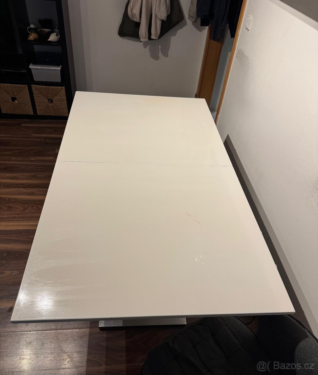 Jídelní stůl rozkládací - 2