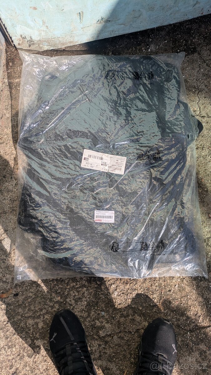 Toyota Hilux orig. gumové koberce - 2