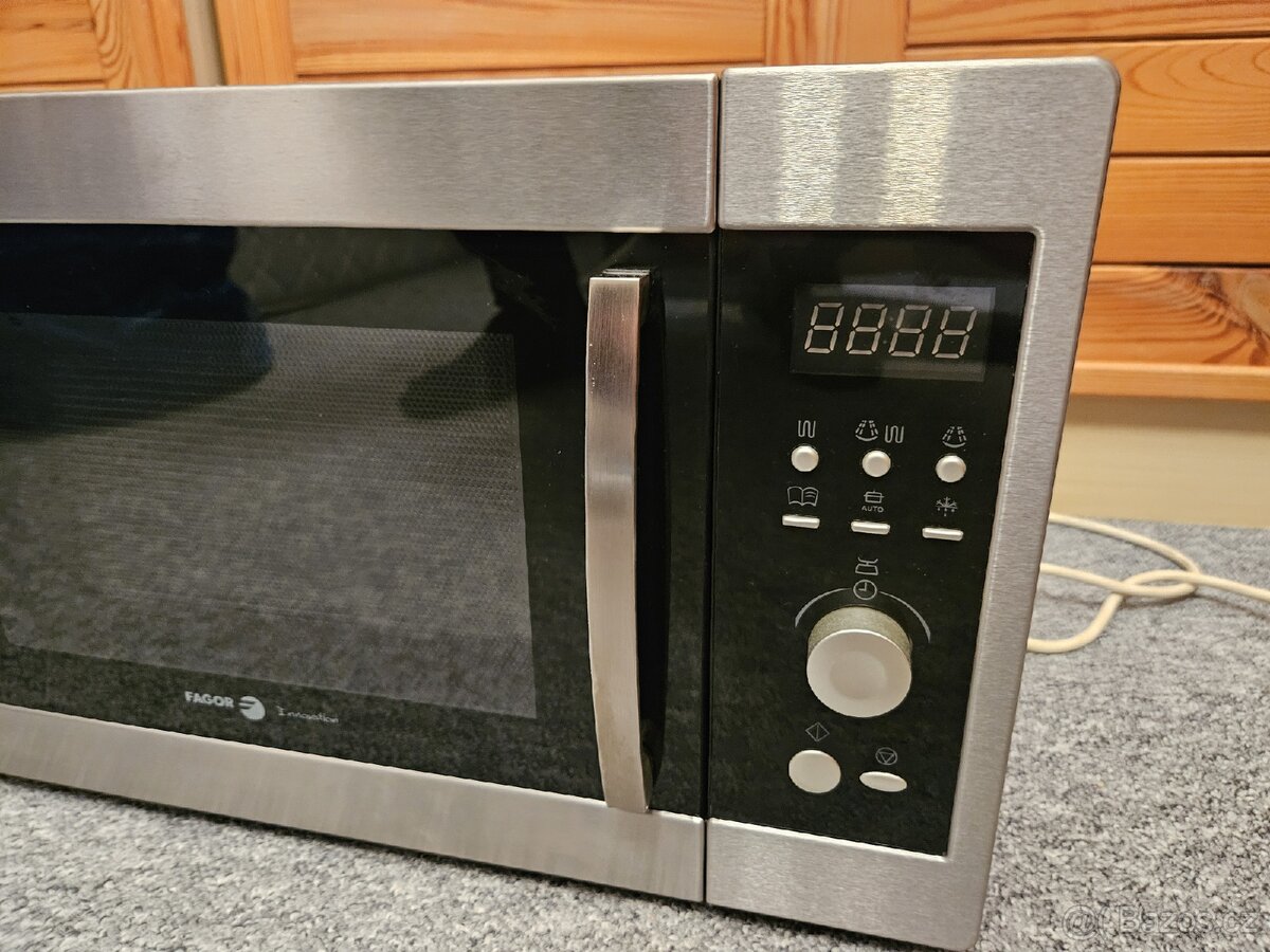 Mikrovlnka Fagor - 2