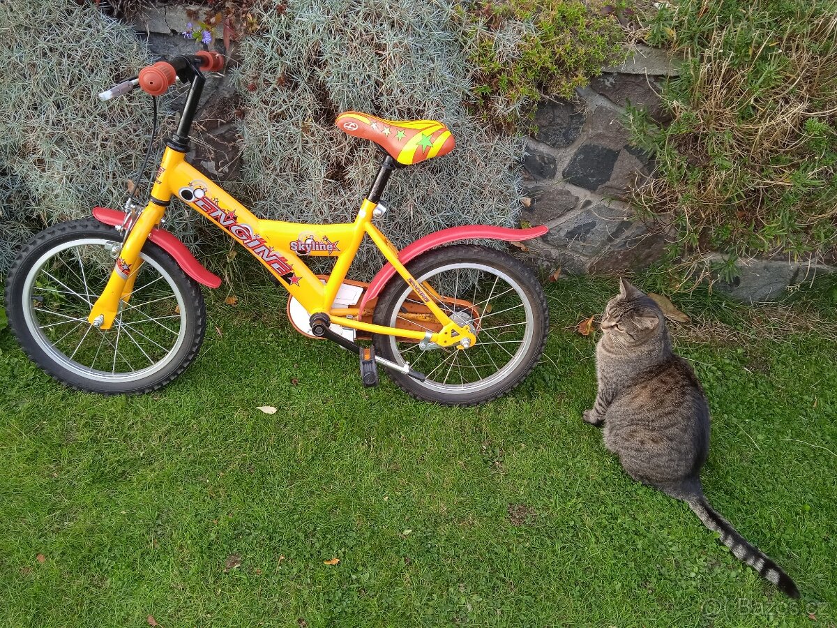 Dětské kolo 16 EngineSkylin,zdarma helma - 2