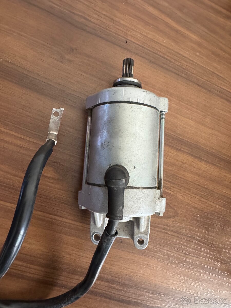 Startér Honda Hornet 600 - 2