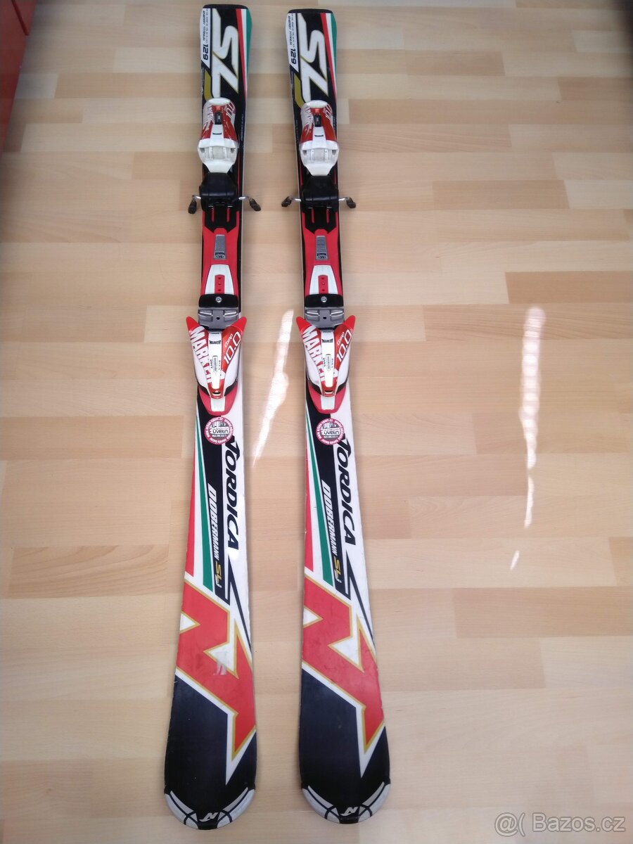 Sjezdové dětské lyže 129 cm - 2