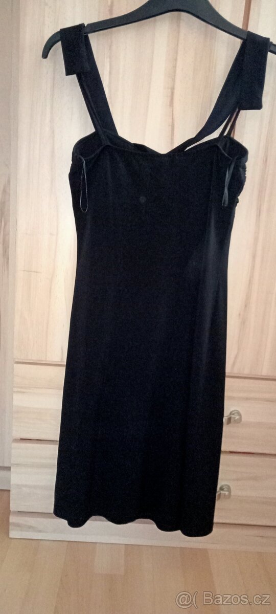 Černé společenské - plesové šaty vel. 36/S - 2