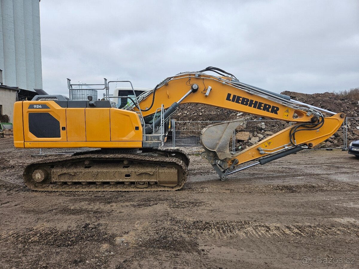 Liebherr R924 LC - 2