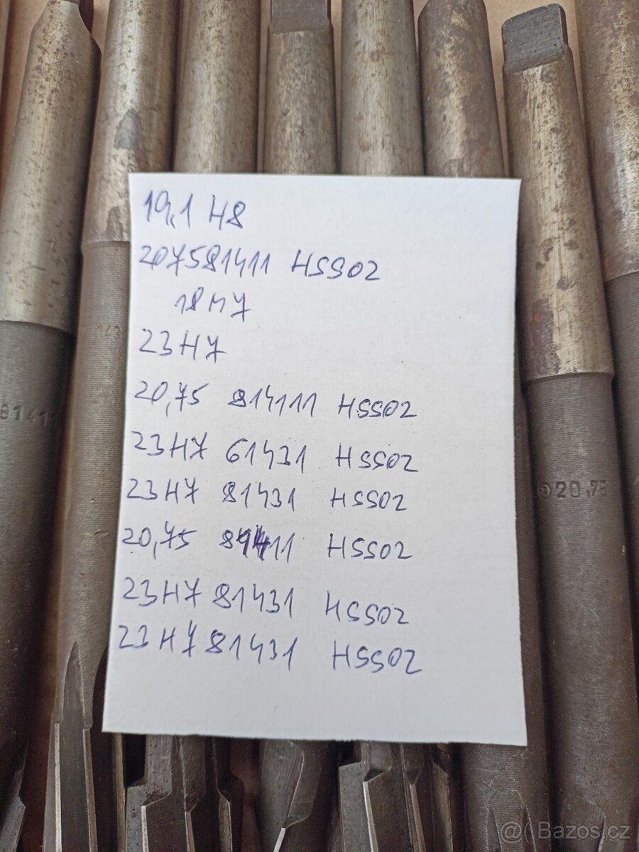 Výhrubník,výstružník. - 2