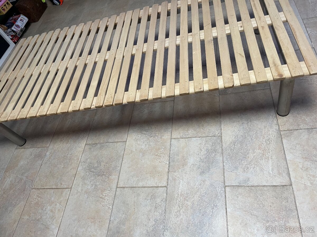 Kovový rám postele včetně roštu - 2