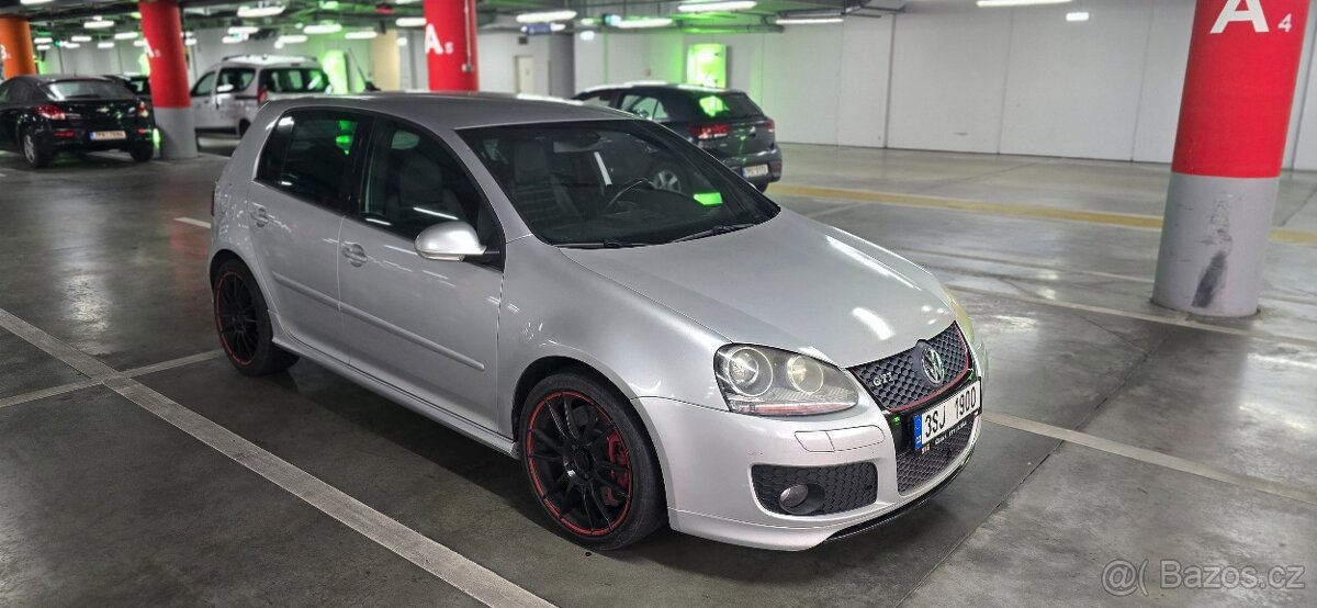 Volkswagen Golf GTI mk5 Ed.30 - 2