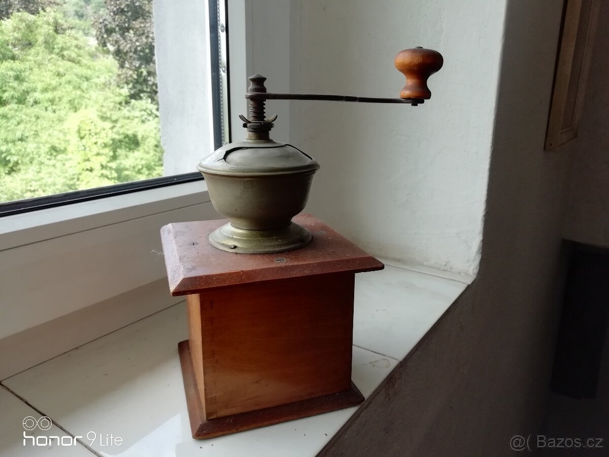 Kávomlýnek zn. IDEAL LEINBROCK - 2