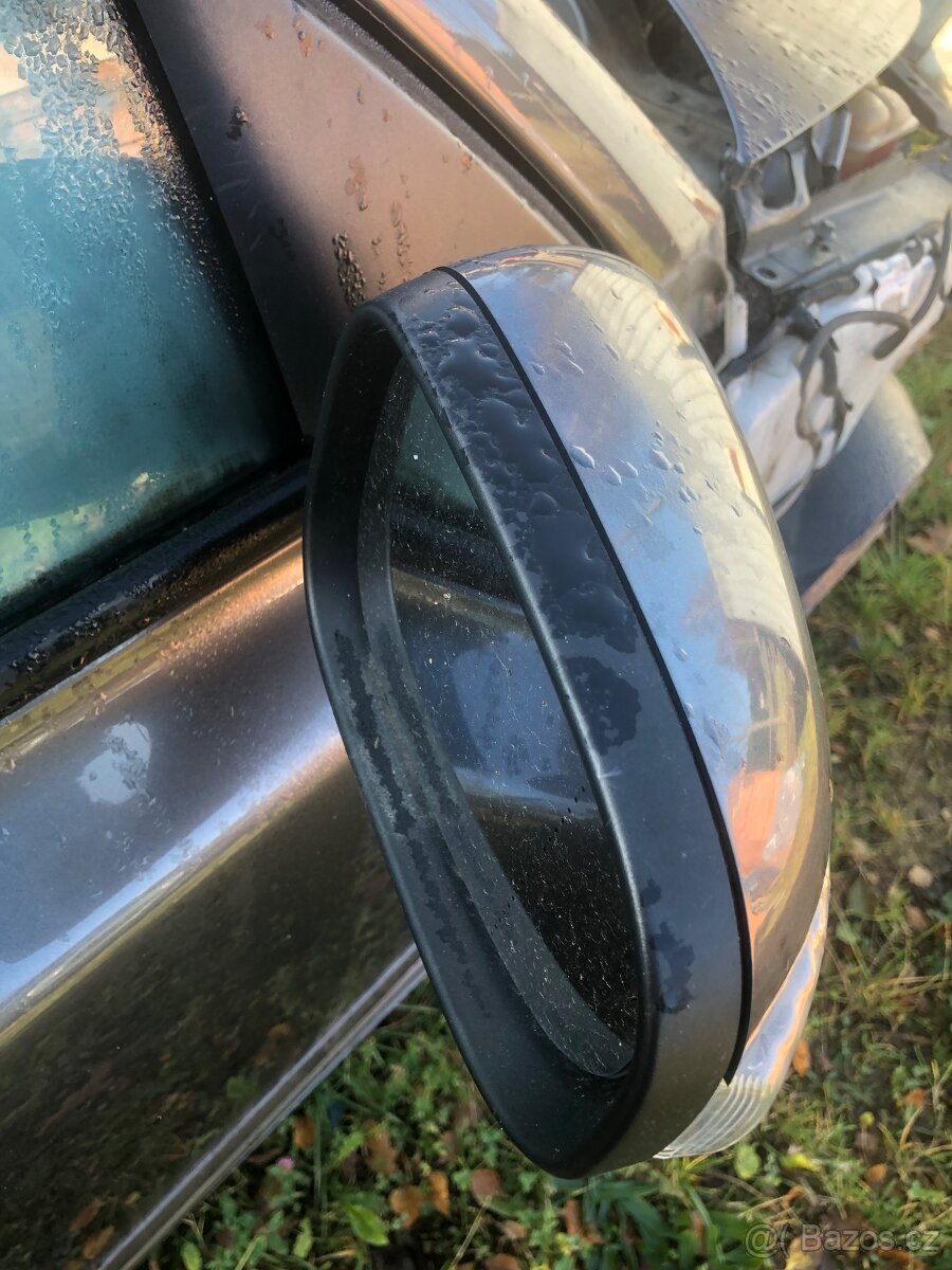 Volvo v50 zrdcátka - 2