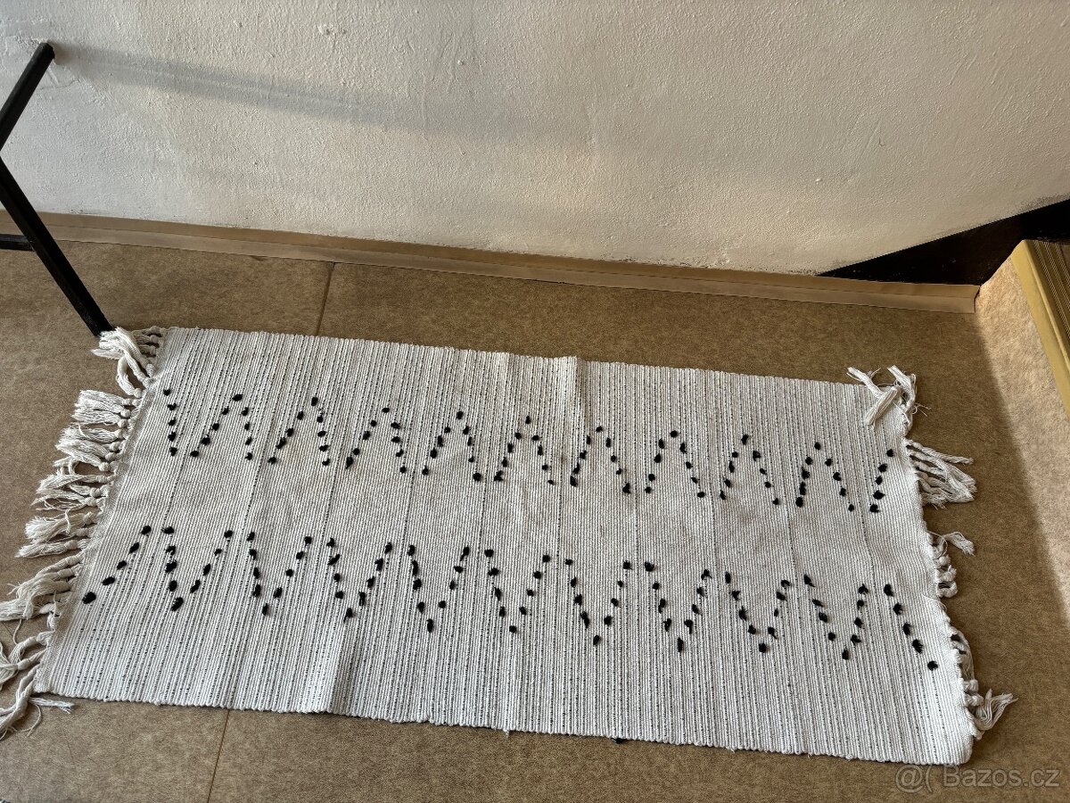 Koberec cernobily - 2