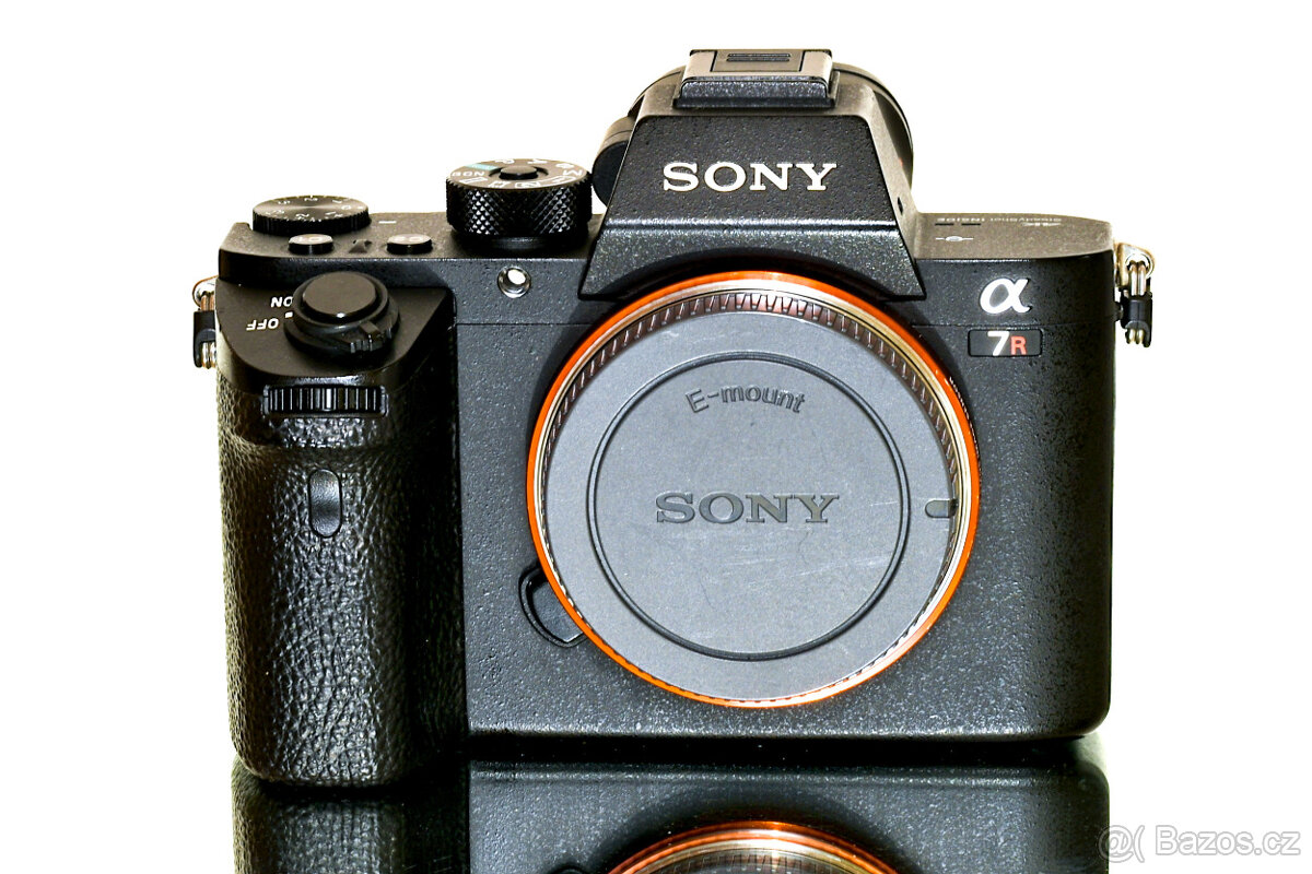 Sony A7RII + 128GB + 3x baterie TOP STAV - 2