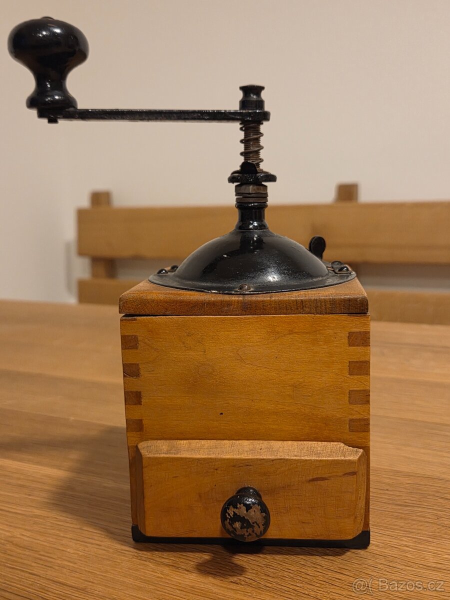 Ruční mlýnek na kávu - 2