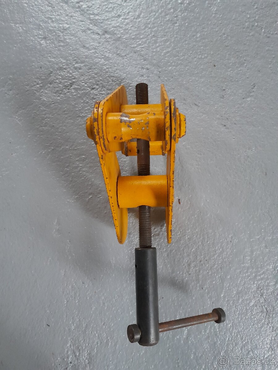 Prodám nosníkovou svěrku Yale YC 1T - 2