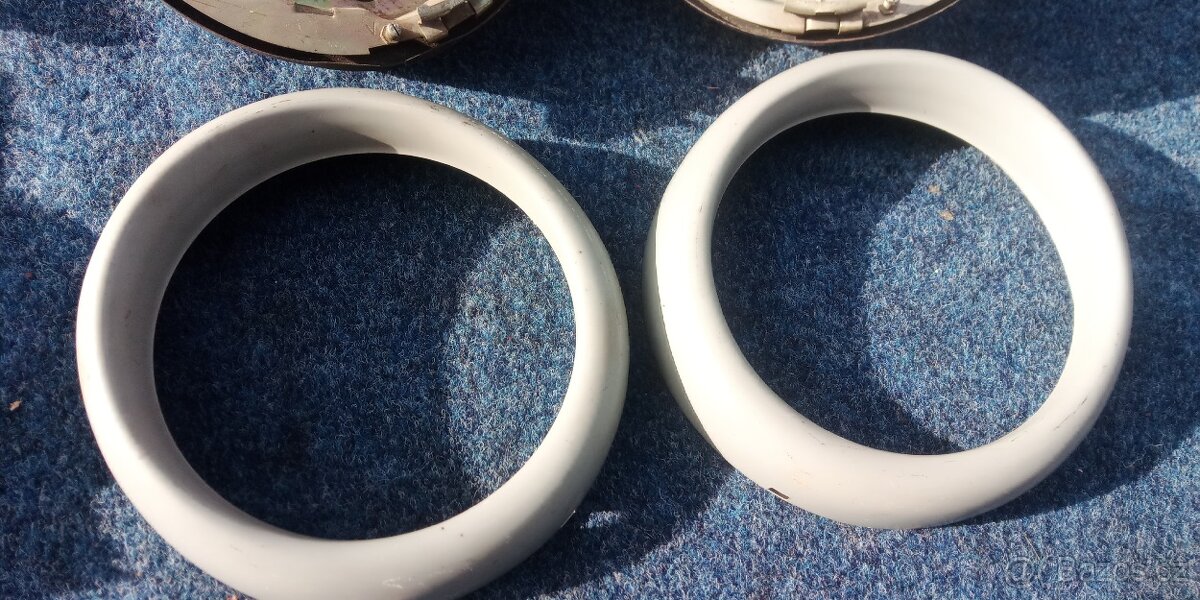 Trabant rámečky a hrnce světel - 2