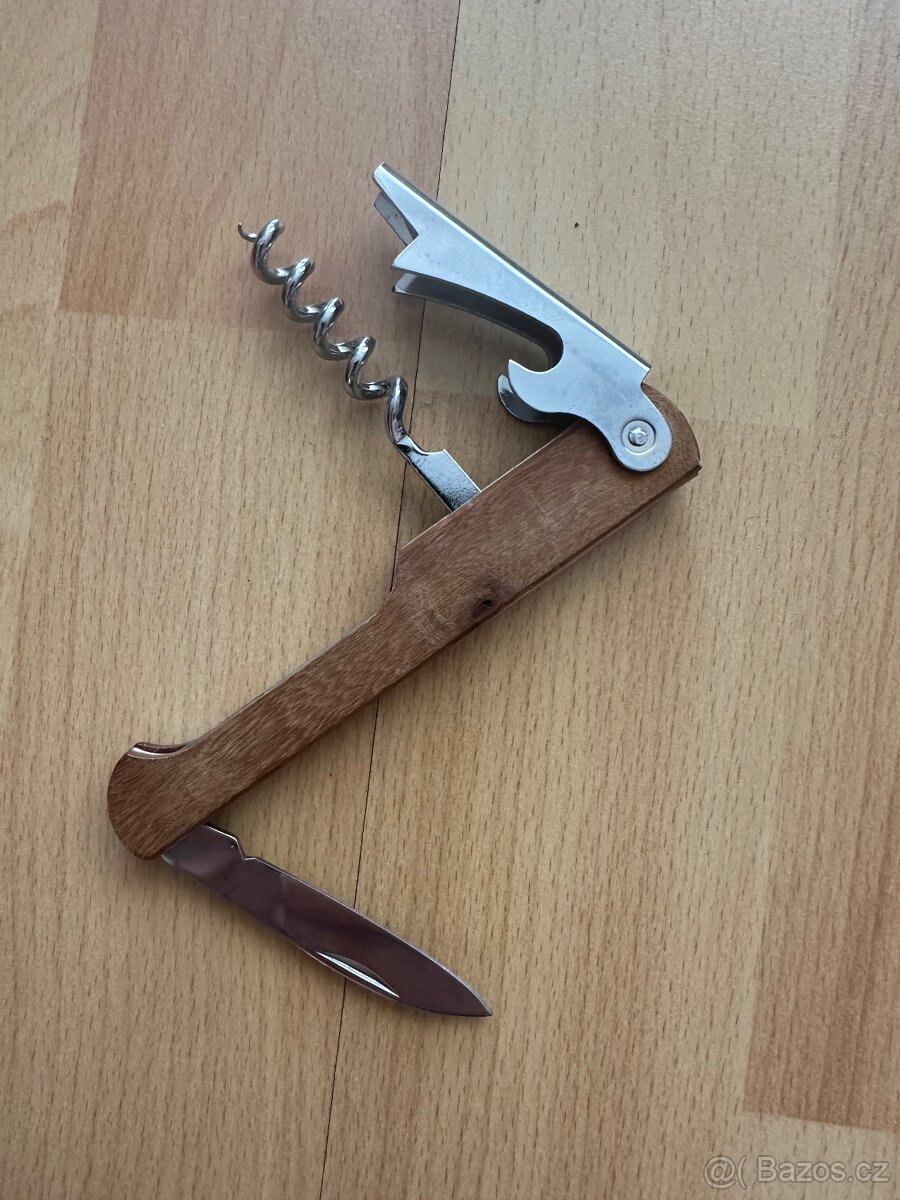 Košík na lahev + nožík - 2