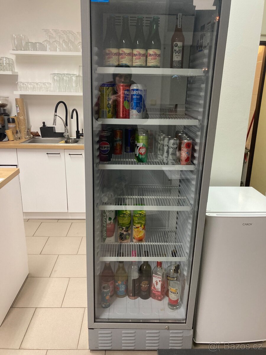 Prosklená lednice - 2