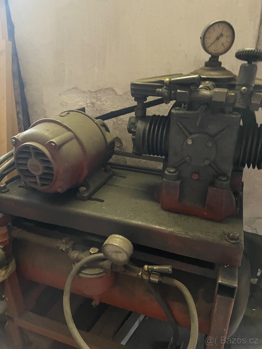 Dvoupistovy kompresor - 2