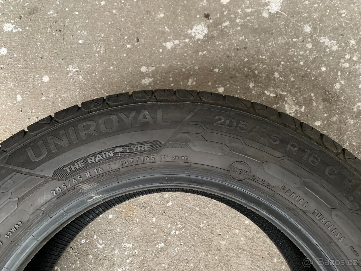 Letní pneu 205/65/16C Uniroyal - 2
