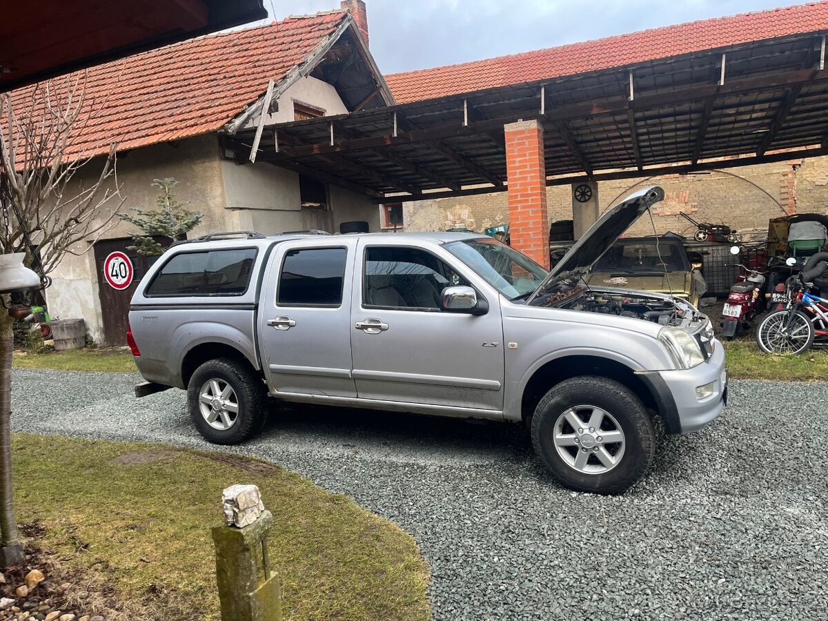 Isuzu D-Max 3.0 TD - 2