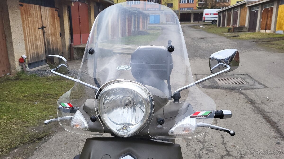 Piaggio Beverly 500 - 2