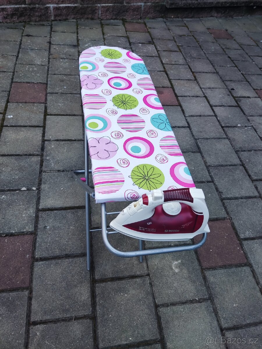 Dětské žehlící prkno a žehlička Bosch - 2