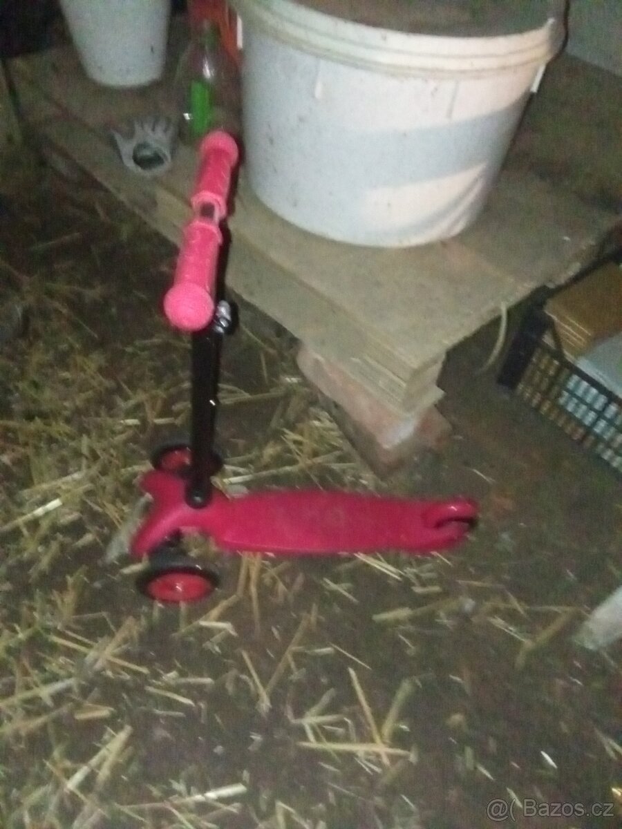 2 koloběžky a 2tříkolka - 2