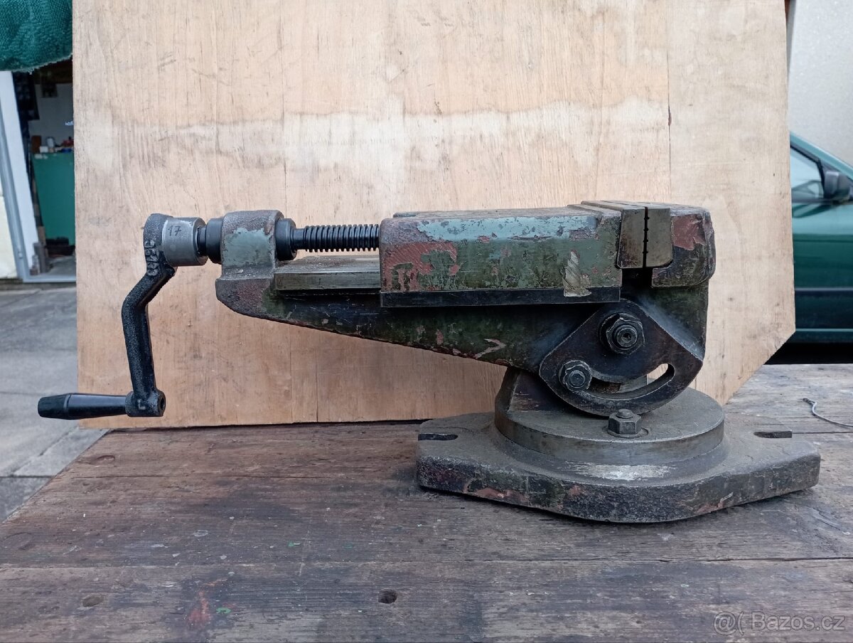 Otočný svěrák - 2