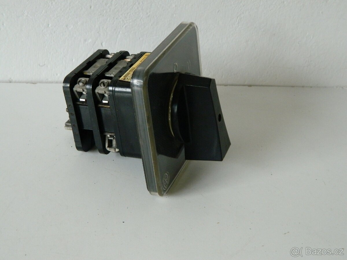 Vypínač 63A - 2